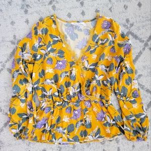 All In Favor faux wrap top Sz L